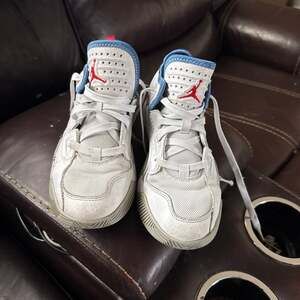 Jordan Max Aura 4 Basketball Shoes White/Blue Size 8.5